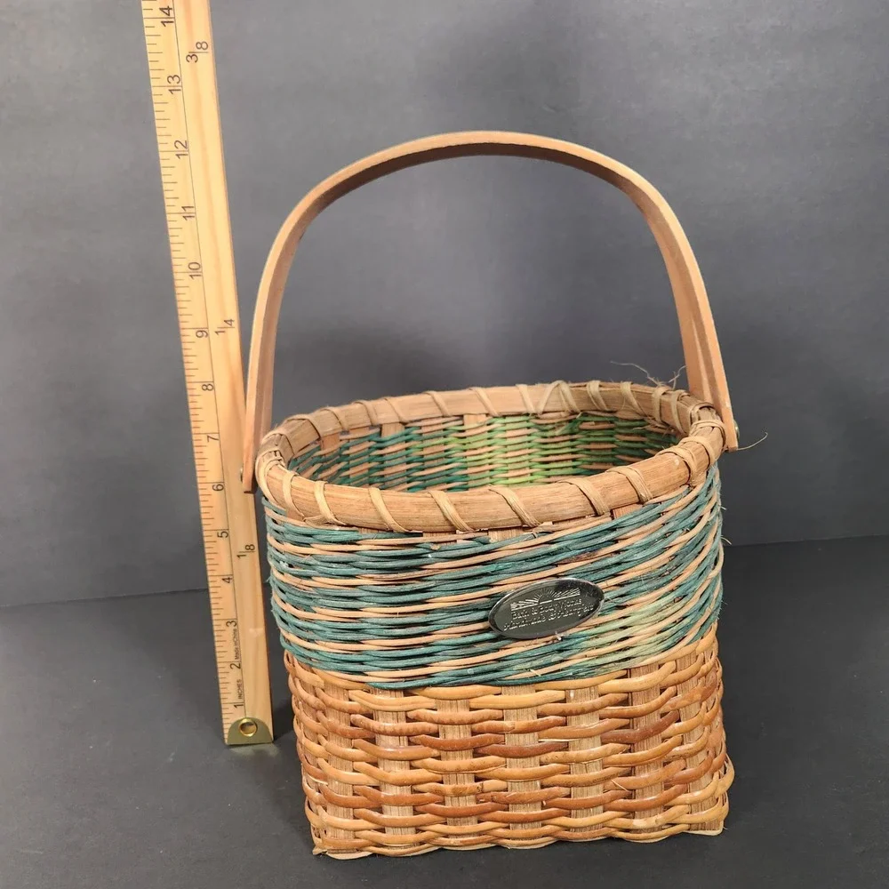 BATH & BODY WORKS Vtg Woven Basket Green Tan Decor Cottage Cottagecore Farmhouse